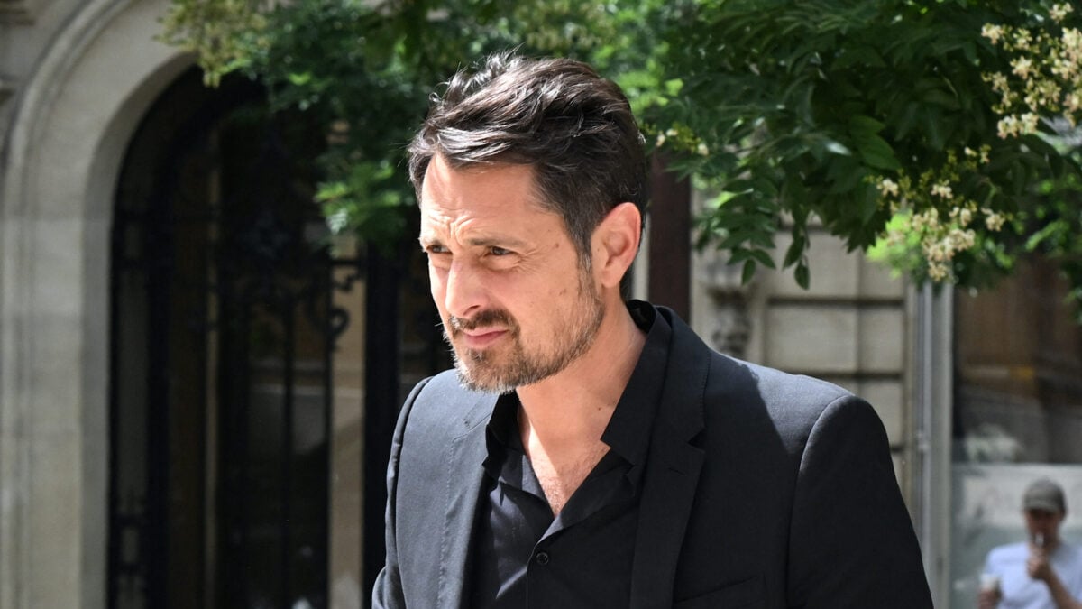 Vincent Cerutti jugé pour agression sexuelle : 'Tout cul tendu mérite son dû', le jeu potache qui choque la France