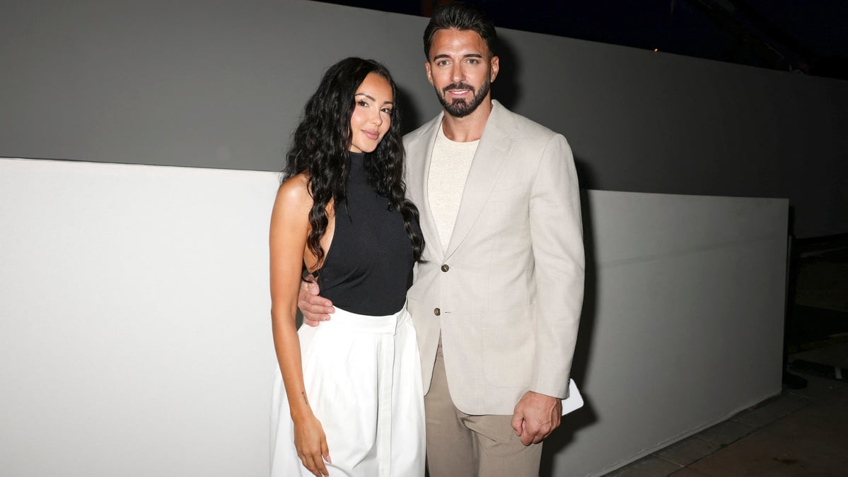 Nabilla fête le Nouvel An avec Marco Verratti et Thomas Vergara