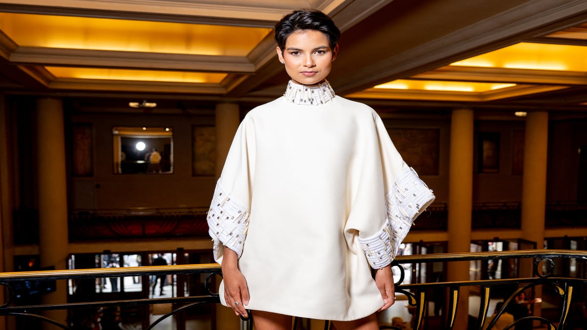 Ève Gilles face aux critiques : "Les débuts ont été plus compliqués" – Miss France 2024 assume son amour et sa différence