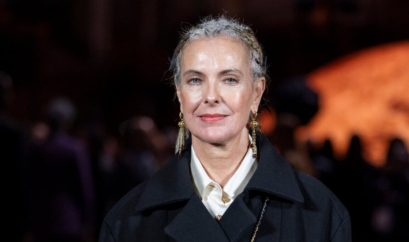 Carole Bouquet choquée par l'incarcération de Nicolas Sarkozy : Déclarations fracassantes et analyse approfondie