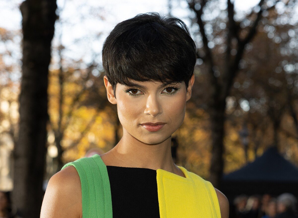 Scandale Miss Univers 2025 : Départs en Série du Jury et Accusations de Fraude à Bangkok