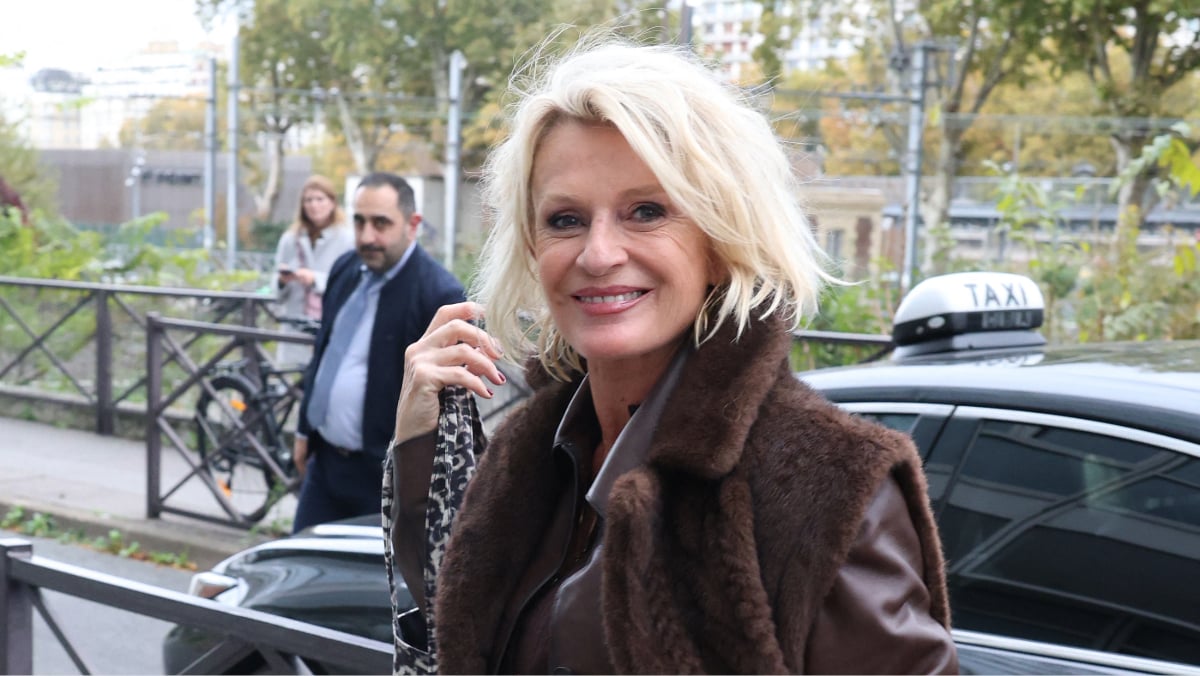 Sophie Davant : Les secrets de sa routine capillaire éclatante