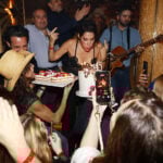 Laurie Cholewa : Une Fête d'Anniversaire Époustouflante pour Ses 45 Ans à Paris