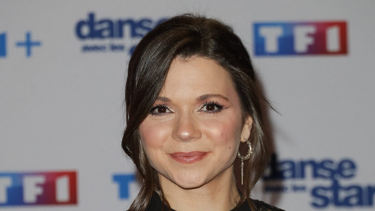 Juju Fitcats raconte son anorexie et sa relation complexe avec sa mère