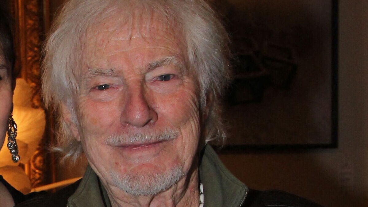 Hugues Aufray à 97 ans : Ses secrets pour rester en forme et en pleine lumière