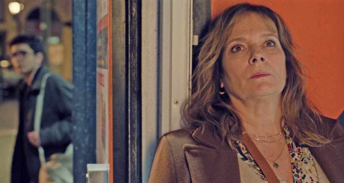 Plus belle la vie : Noémie frappe Théo et Blanche découvre la vérité