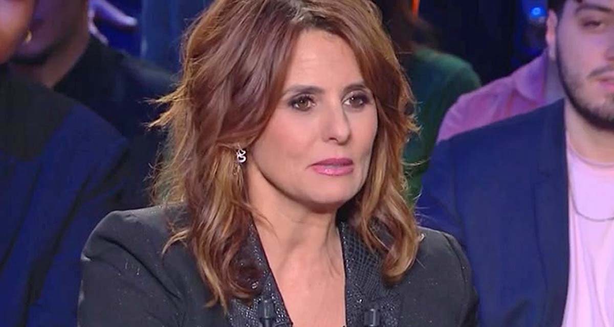 La Boîte à secrets : Faustine Bollaert en difficulté sur France 3