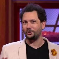 Audiences TV du 28 juillet 2025 : TF1 leader avec 'Camping Paradis', France 5 crée la surprise