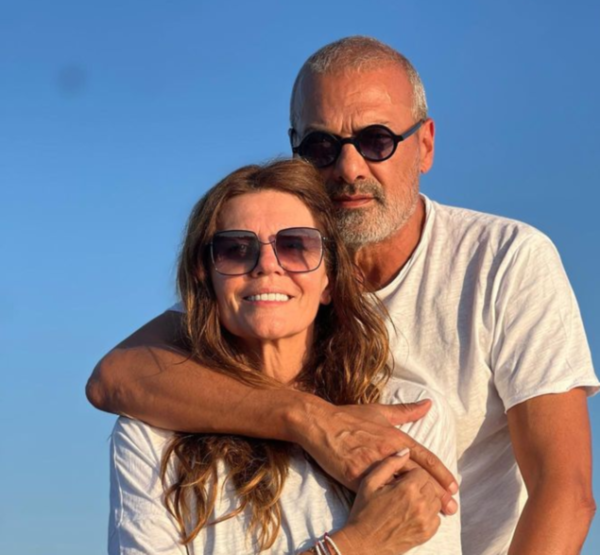 Véronika Loubry en deuil : Gérard Kadoche s’est éteint après 2 ans et 9 mois de combat contre le cancer du pancréas