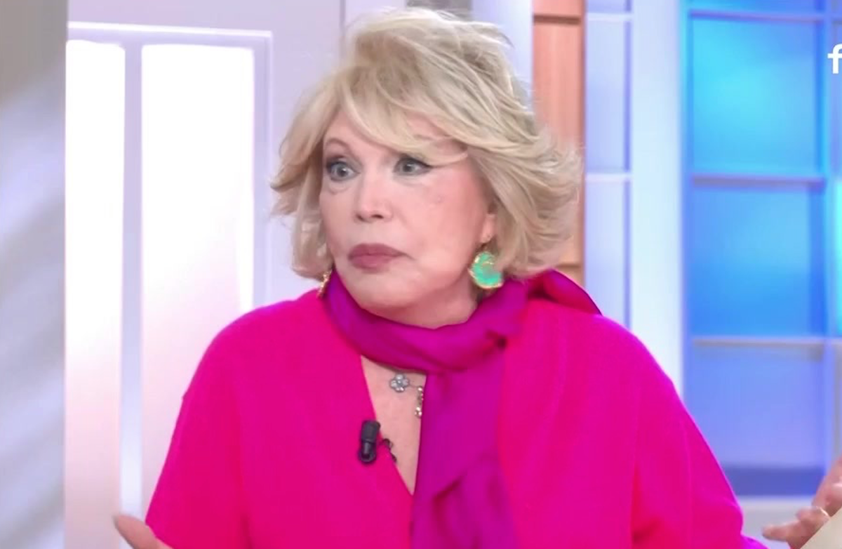 Amanda Lear, une survivante face au deuil : Confidences émouvantes sur la perte de ses proches et son nouvel album Looking Back