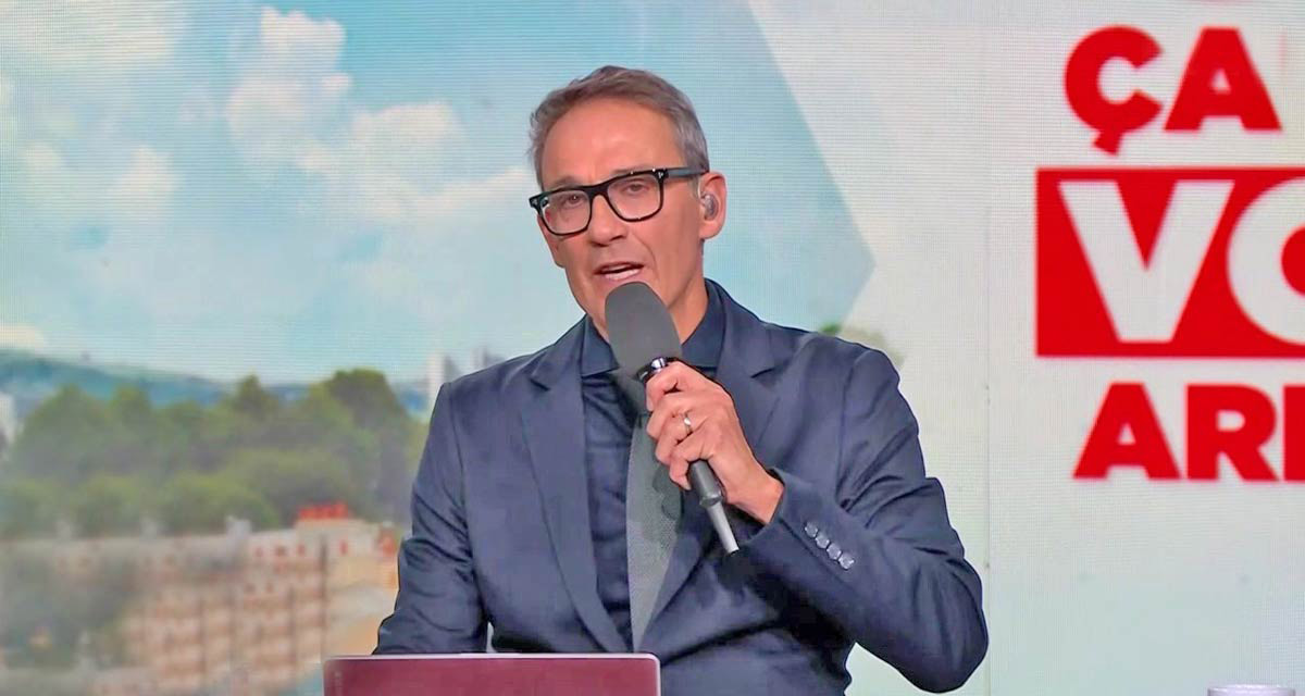 Julien Courbet quitte son plateau : l'événement sur M6