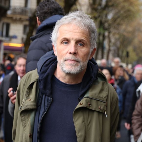Stéphane Guillon : sa retraite créative en Haute-Corse, entre nature et confidences
