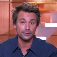 “Le mot exact était ‘dépression’” : Bertrand Chameroy révèle la raison de son absence dans “C à vous”