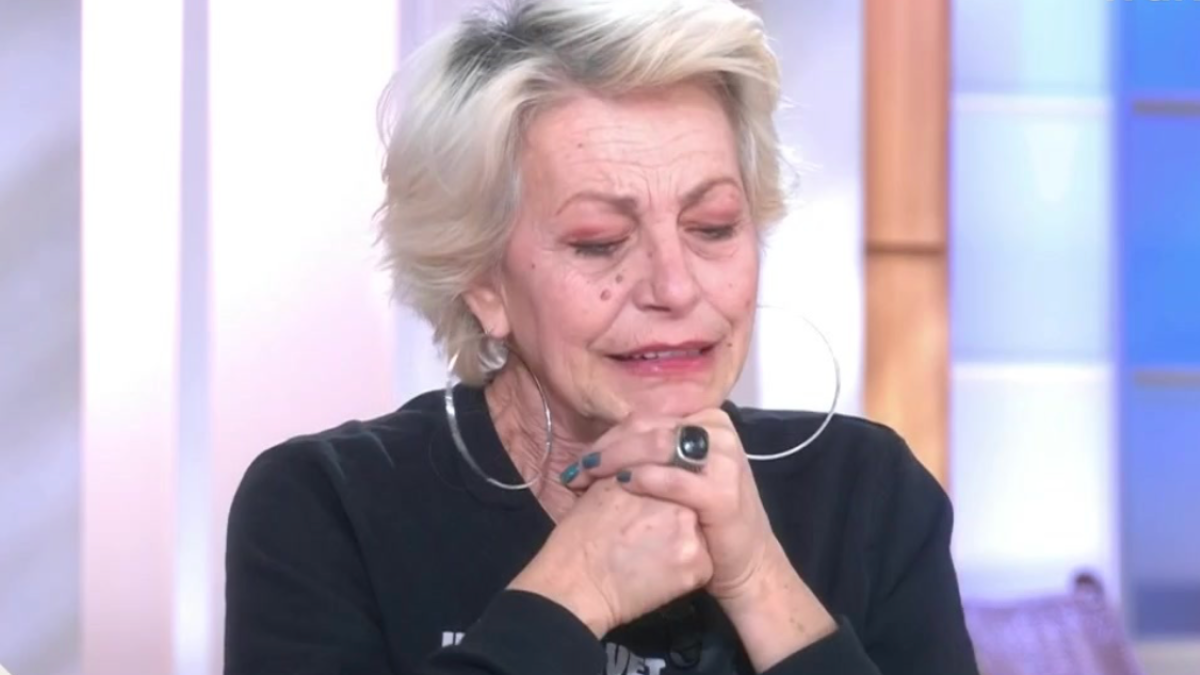 Lio en larmes dans C à vous : l’hommage déchirant à son fils Diego dans son nouvel album « Geoid Party in The Sky »