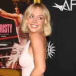 Sydney Sweeney Méconnaissable : Coupe Courte Blond Platine et Décolleté Osé à l'AFI Fest 2025 (Photos)