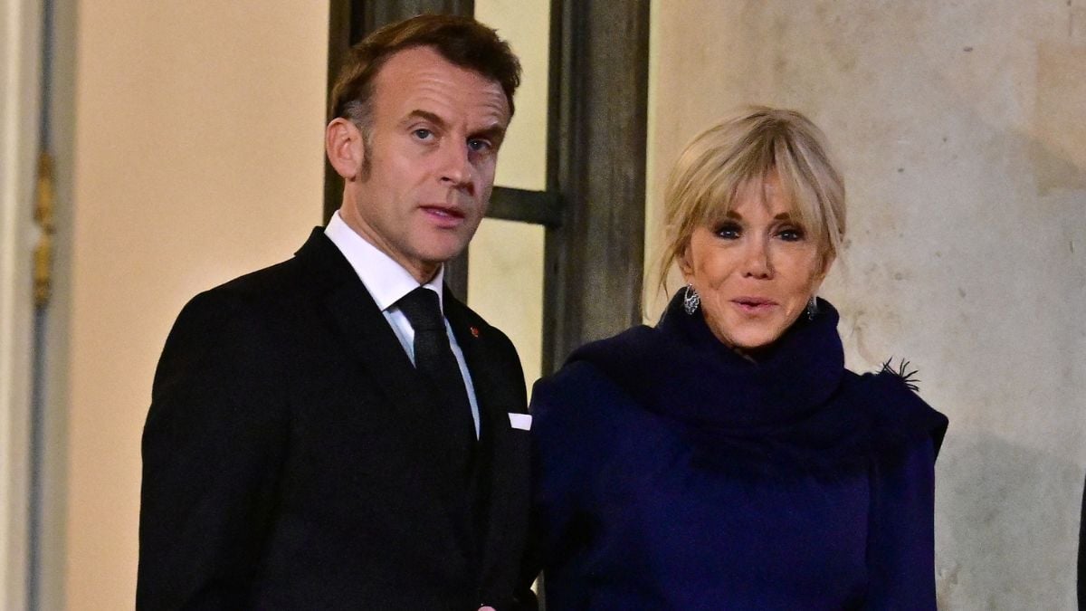 Brigitte Macron : un accessoire élégant qui fait sensation malgré la polémique
