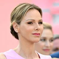 Charlene de Monaco : élégance rose poudré au sommet du style princier