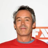 Yann Barthès : son âge, son style et les coulisses surprenantes de Quotidien