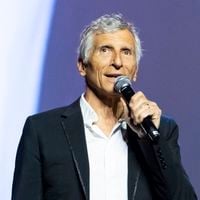 Nagui dédie la 600e de Taratata à Rémy Grangier : un hommage bouleversant