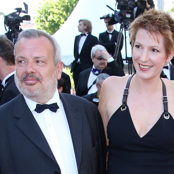 Natacha Polony : la transformation secrète de son atelier couture par Périco Légasse