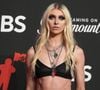 Taylor Momsen (Gossip Girl) électrise le tapis rouge des VMAs avec un look naked dress