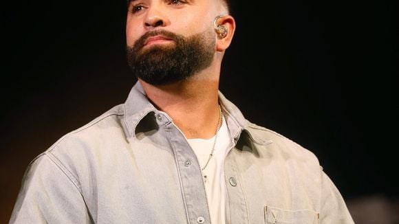 Kendji Girac engagé contre l'illettrisme : un combat personnel et médiatique