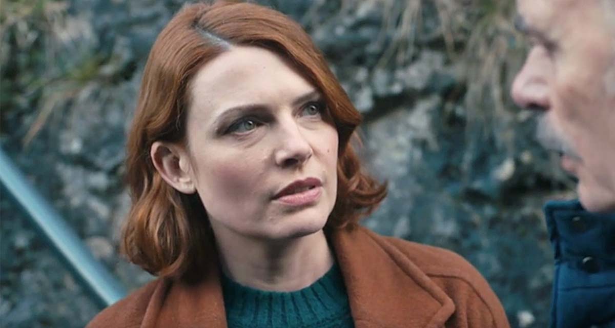 Élodie Frégé explique son absence à la Star Academy