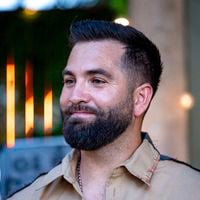 Kendji Girac papa : le prénom de son fils enfin révélé et ses confidences touchantes