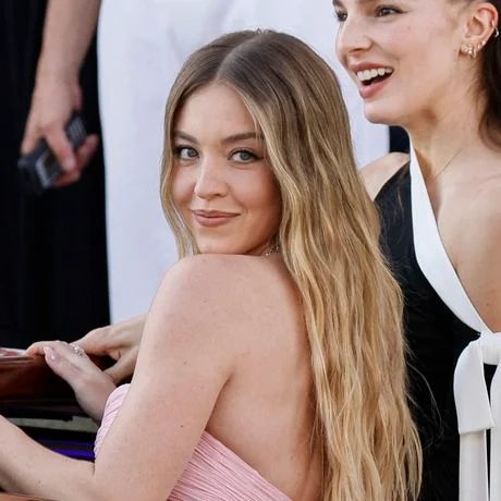 ydney Sweeney affole la Toile avec ses photos inspirées de Lolita