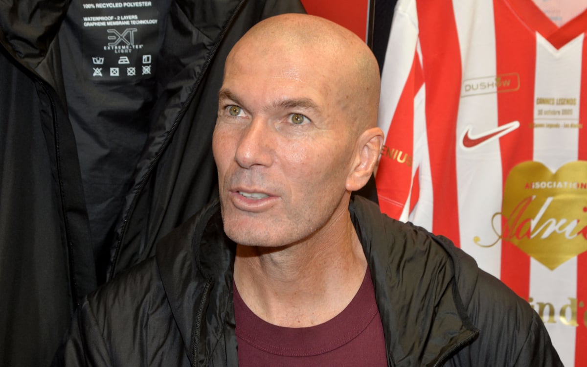 Marine Le Pen vs Zinedine Zidane (2017)