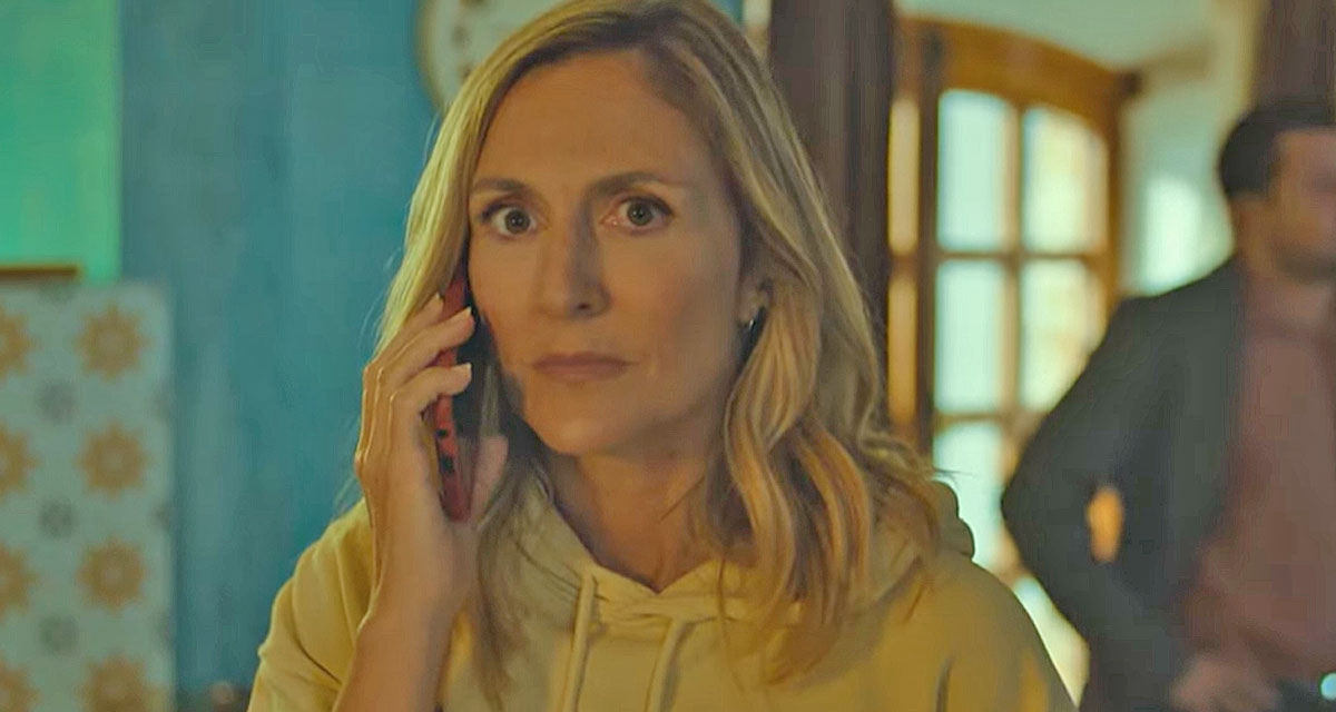 Ghosts : Fantômes en Héritage sur TF1 : Camille Combal en Chef Gaulois Suffoque de Chaleur lors du Tournage !