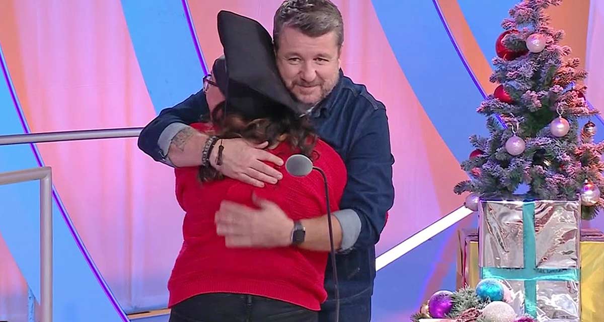 Chacun son tour : Candidate en larmes, Bruno Guillon intervient avec émotion | Audiences en hausse sur France 2 le 4 décembre 2025