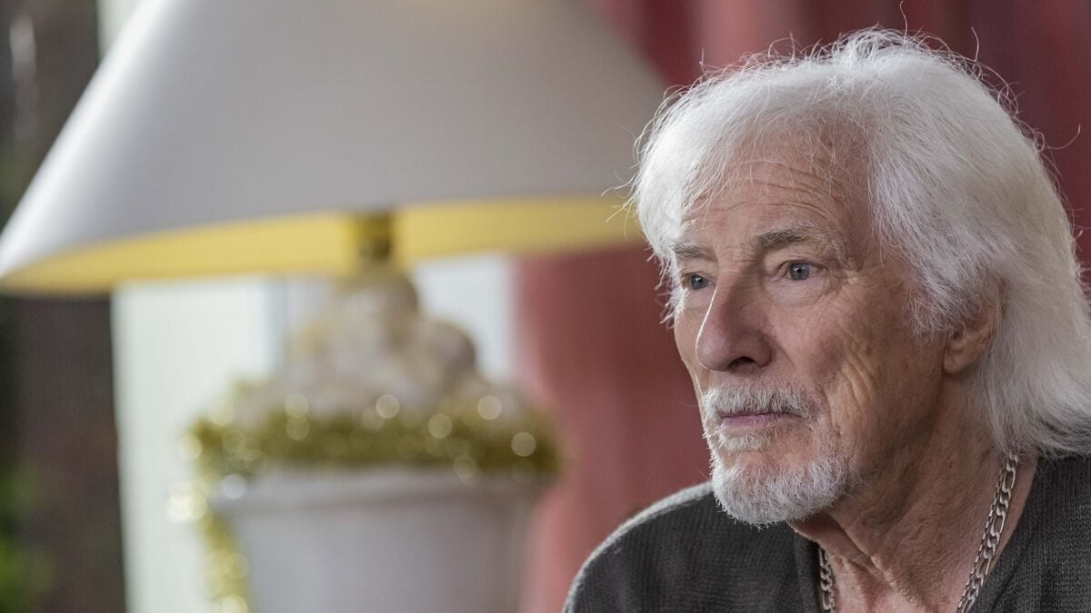 Hugues Aufray à 96 Ans : Blacklisté des Festivals, il Vise le Record Guinness et Revient en Force !
