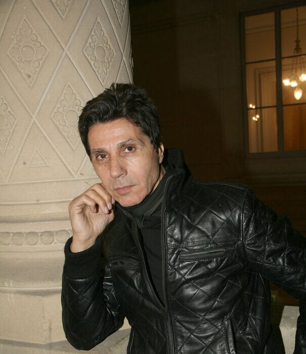 Révélations Exclusives : Luxe et Privilèges au Quartier VIP de la Prison de la Santé avec Claude Guéant et Jean-Luc Lahaye