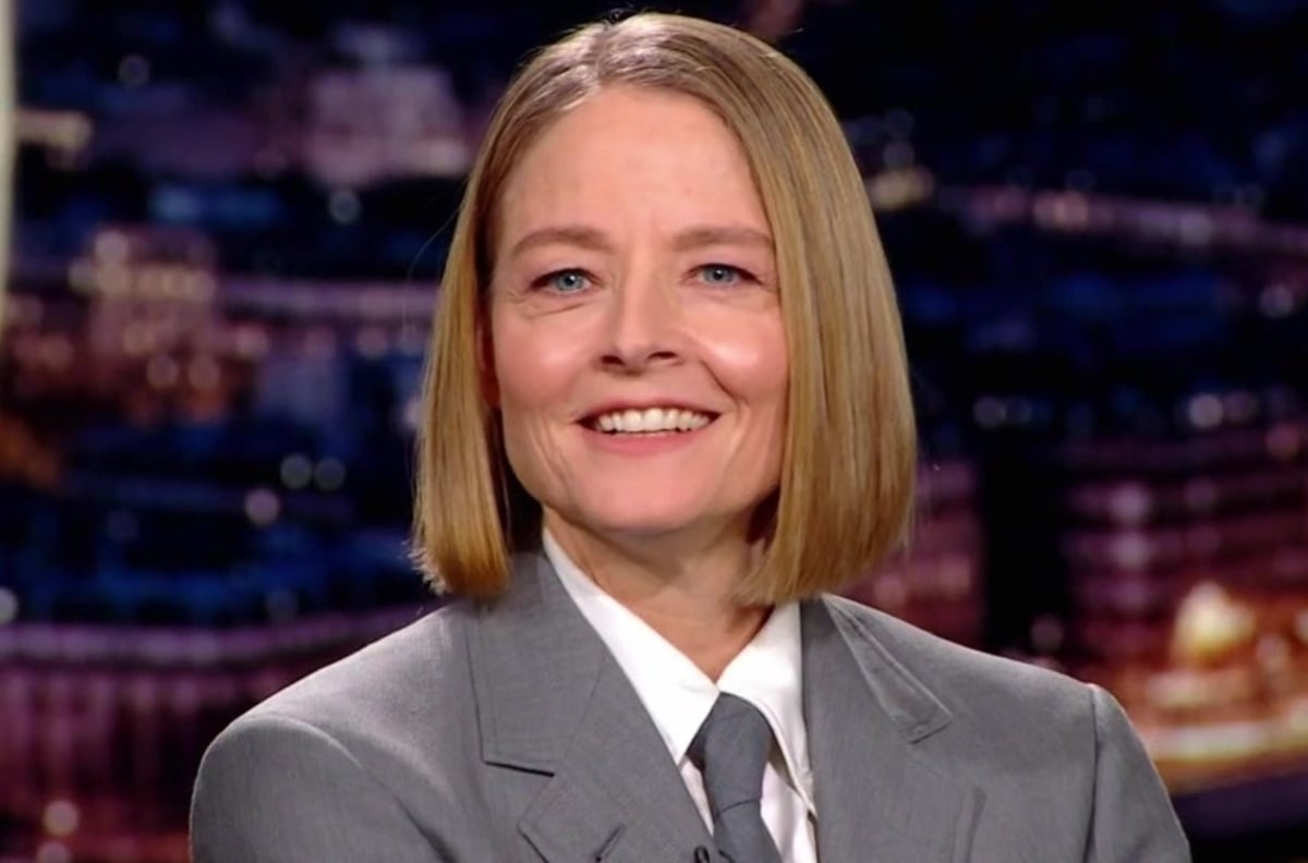 Jodie Foster Impressionnée par Laurent Delahousse : Anecdote Inédite et Carrière en Lumière