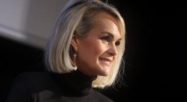 Laeticia Hallyday Émue aux Larmes : Elle Vide la Maison de Johnny à Marnes-la-Coquette et Partage des Photos Déchirantes