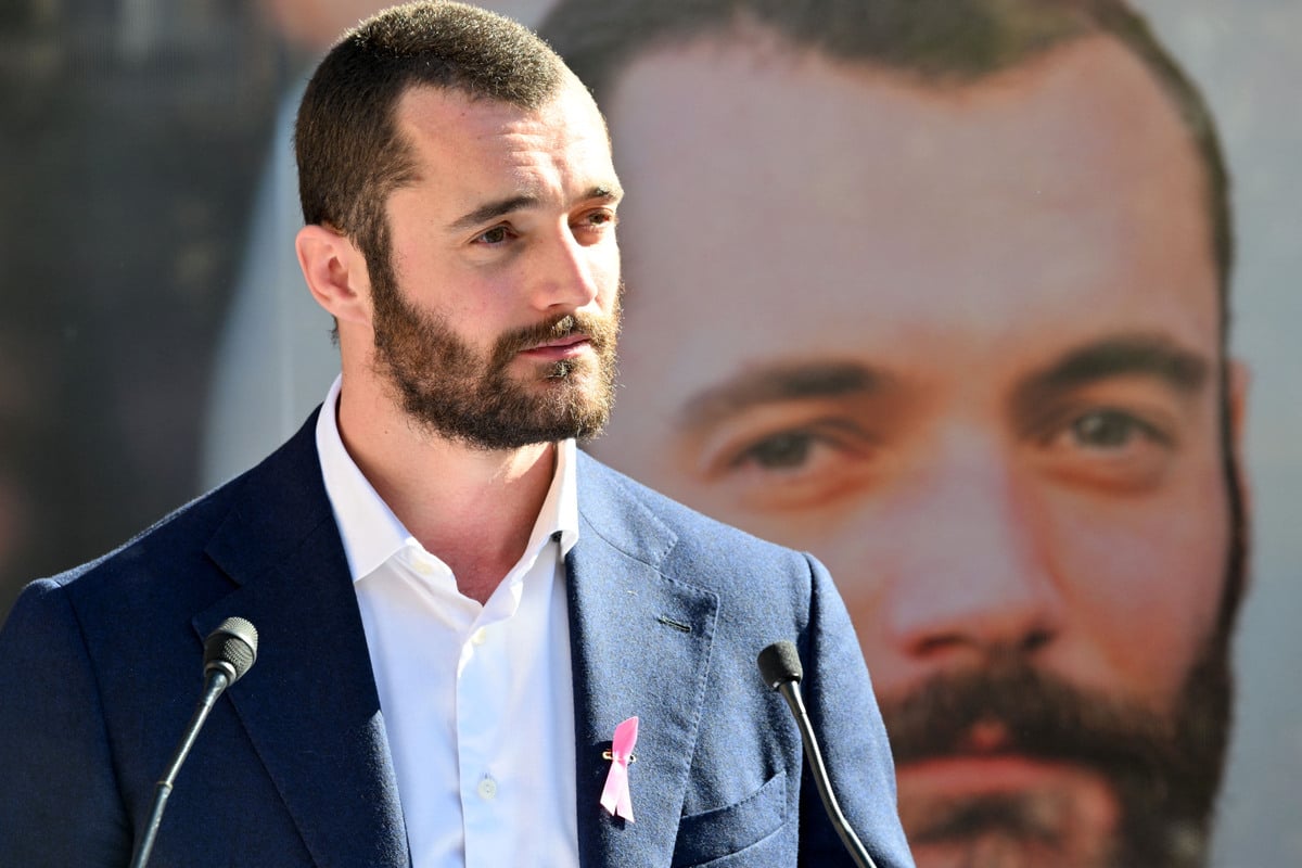 Louis Sarkozy propose une loterie pour obliger certains immigrés légaux au service national : l’idée qui secoue la France