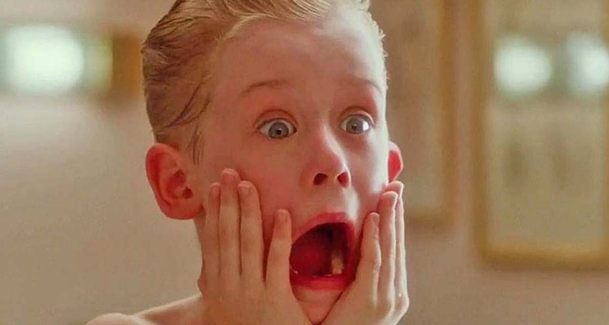 Maman j’ai raté l’avion : Les coulisses d’un tournage mouvementé et les blessures de Daniel Stern