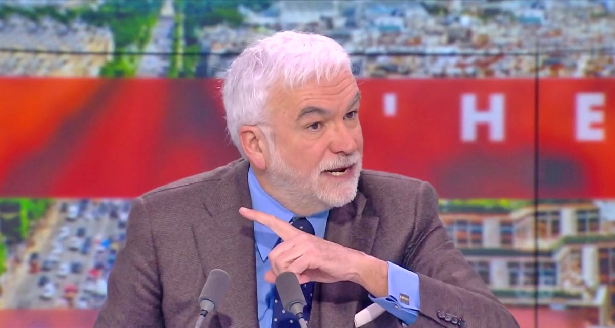 Pascal Praud tance Élisabeth Lévy sur CNews dès son retour