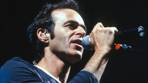 Jean-Jacques Goldman signe un retour musical émouvant pour le Bleuet de France avec "On sera là"