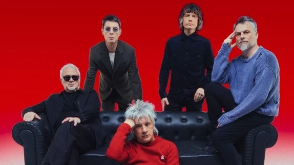 Indochine : Découvrez le Clip Éblouissant de "L'amour fou" Réalisé par David LaChapelle