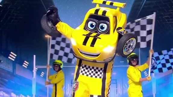 Mask Singer saison 7 : Les internautes pensent avoir identifié Le Bolide