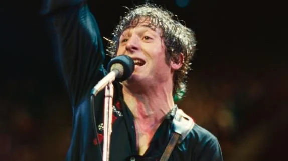 Jeremy Allen White bluffe dans le biopic sur Bruce Springsteen