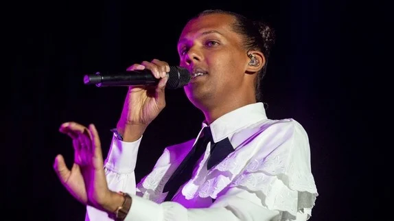 Stromae et Paul Kalkbrenner : un duo électro explosif qui signe le grand retour de l’artiste