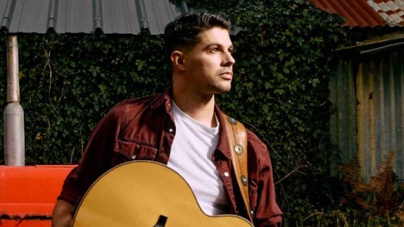 Lilian Renaud : Retour musical avec son nouvel album 'Le champ des possibles'