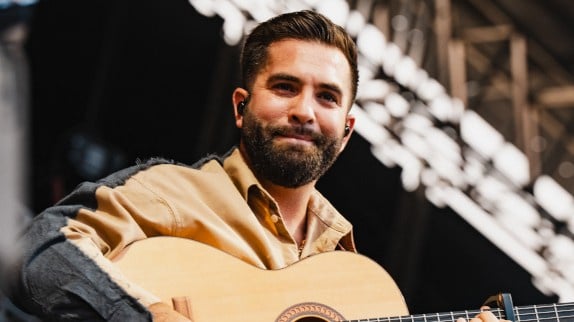 Kendji Girac : son projet émouvant pour sa mère face à l'illettrisme