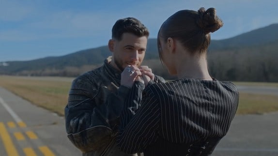 Carla Lazzari réagit à son absence des NRJ Music Awards 2025