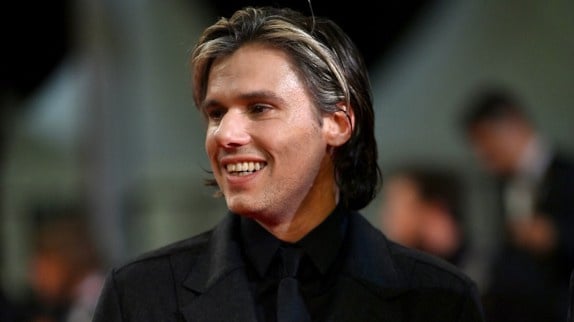 Orelsan en tournée 2026 : prix des billets, dates et réactions des fans