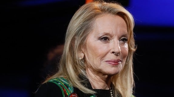 Véronique Sanson : Son Grand Retour avec une Chanson Poignante après 9 Ans