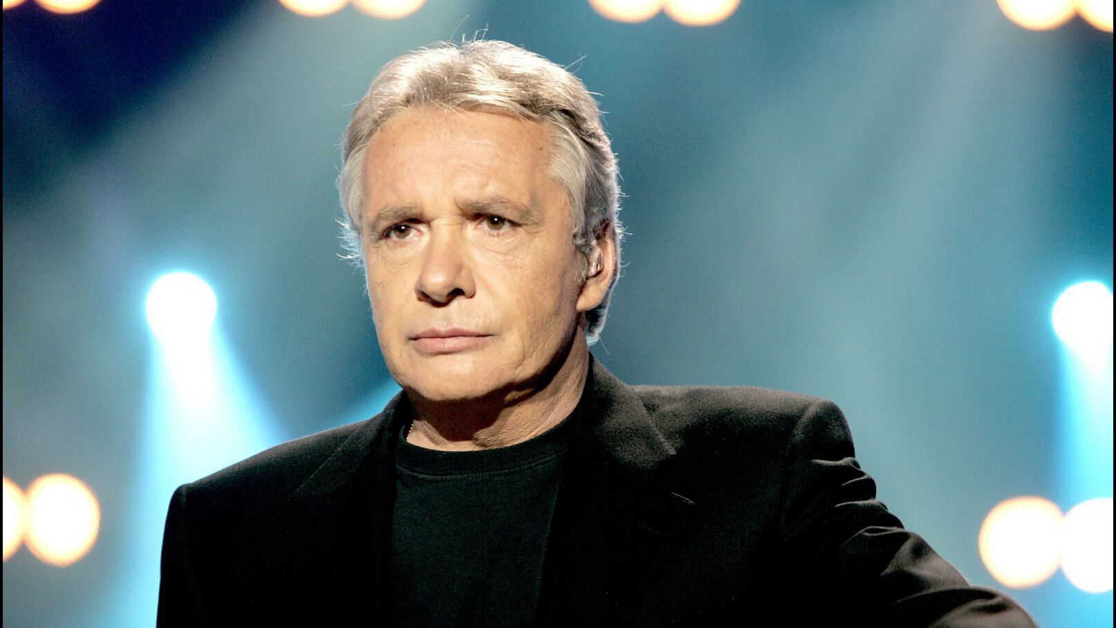 Michel Sardou : Souvenirs Émouvants de la Mort de Son Père et Réflexions sur sa Vie Familiale